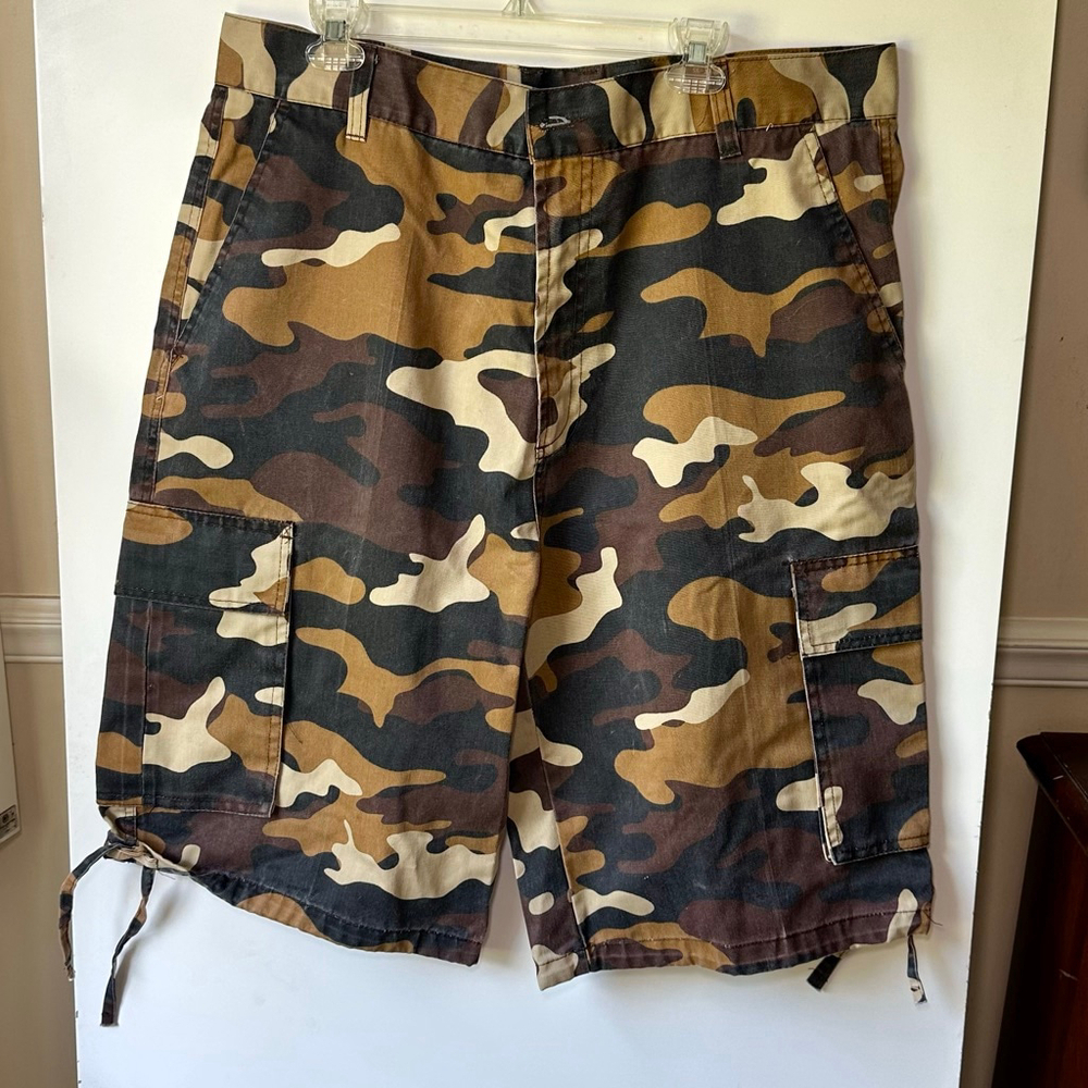 Men's Camouflage ACCESS Cargo Shorts Waist 42 Brown Tan